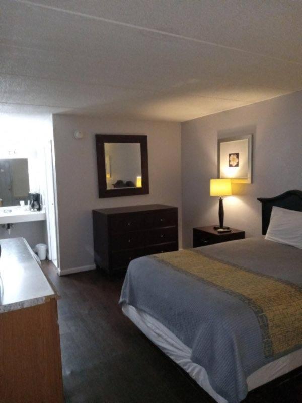 Apm Inn And Suites Winchester Esterno foto