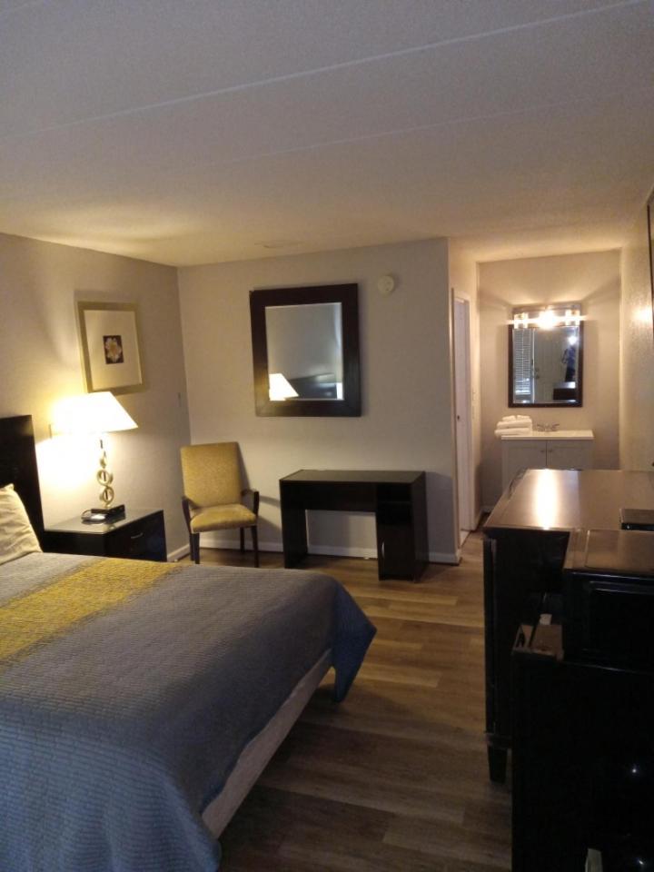 Apm Inn And Suites Winchester Esterno foto