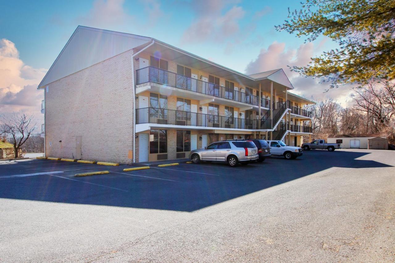 Apm Inn And Suites Winchester Esterno foto